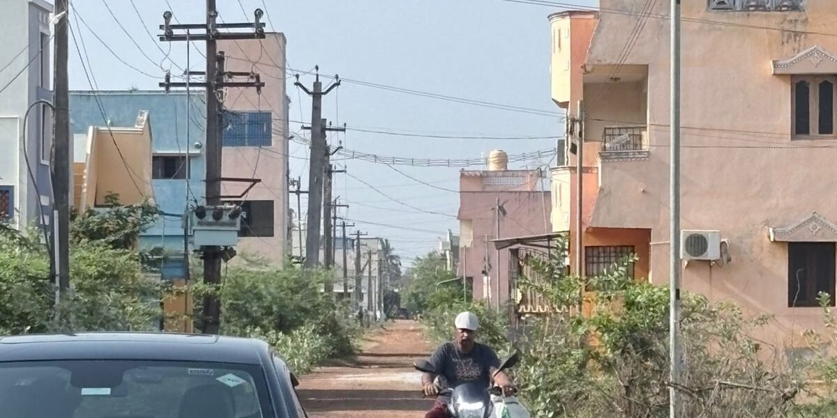 SITE 120 RAW 01 - Red Hills Chennai